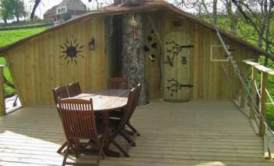 Cabane des Deux Frênes – La Ferme des Bassets