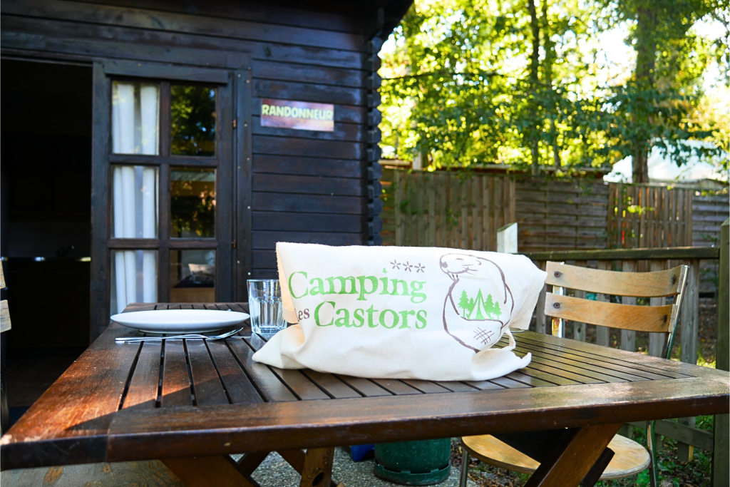 Cabane Randonneur : Cabane Au Sol / Lodge En Alsace, Grand-Est ...